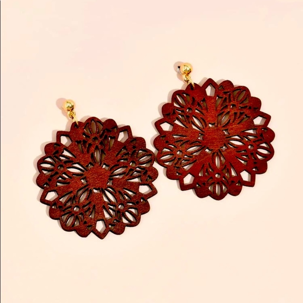 Hollow Out Round Decor Earrings